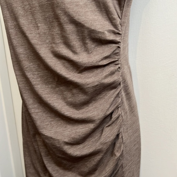 MELROSE AND MARKET Leith Ruched Body-Con Sleeveless Dress Medium Heather Brown - Picture 4 of 11